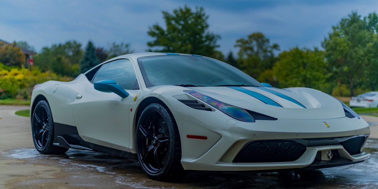Mobile detailing in action