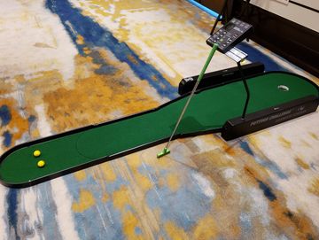 Electronic Golf Putting Challenge Game Rental - Illinois Chicago