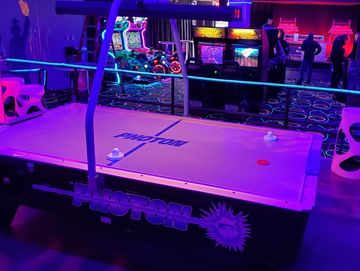 Enjoy the nicest air hockey rentals in the Midwest with Castle Party Rental, based in Chicago, IL.