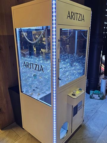 New York City Custom Branding Claw Machines - Rent Claw Machines in NYC