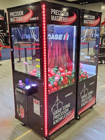 Rent branded claw machines in Indianapolis, IN.