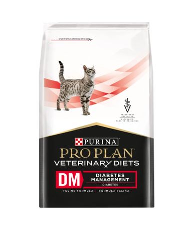 Bag of Purina Pro Plan Veterinary Diets for diabetes management in cats.