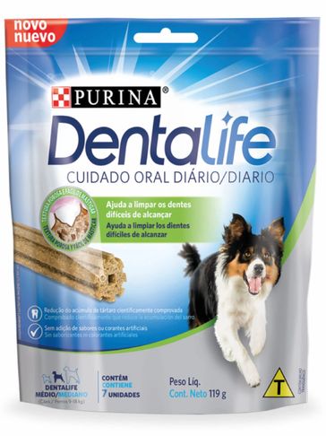 Purina Dentalife daily oral care treats for medium dogs.
