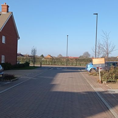 3 bed mid terraced house