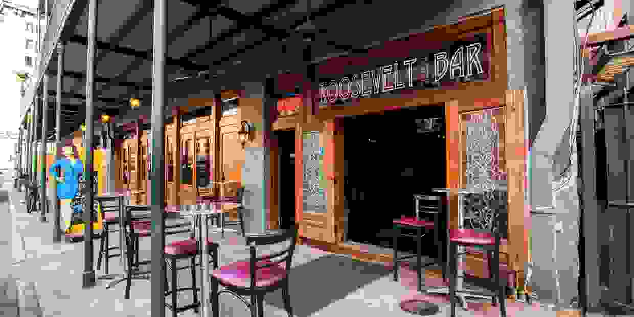 Roosevelt Hotel Bar New Orleans, LA