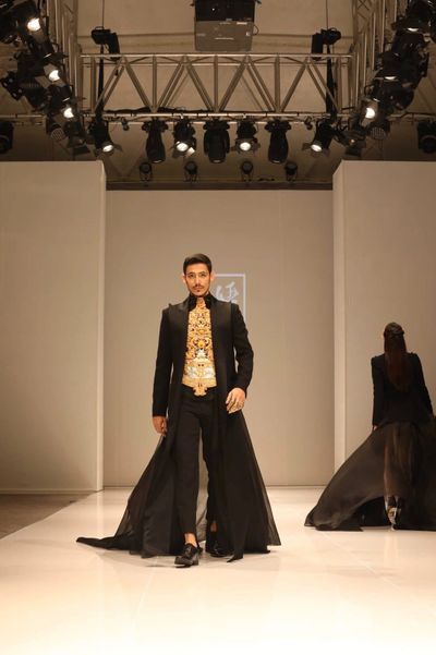 Walid Riachy Walk for the chinese designer “Heaven Gaia”