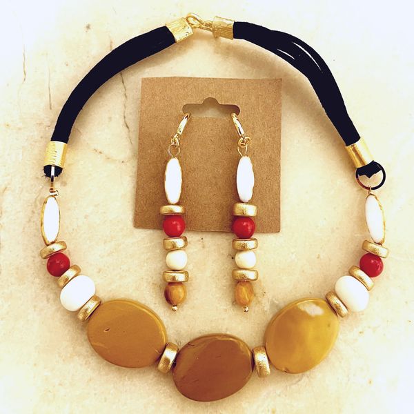 Mookaite Jasper, Red Jade & white African beads