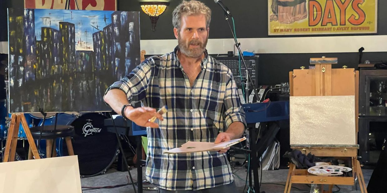 Artist/Instructor Ron Wyman in class