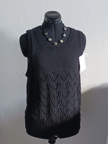 bevscraft.com.au hand knitted lacy black summer top