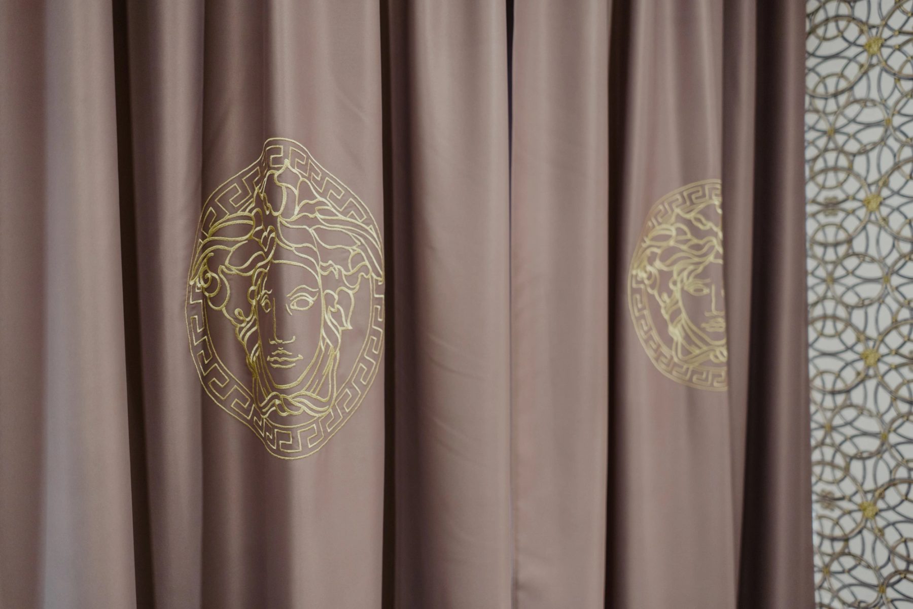 Suite Versace