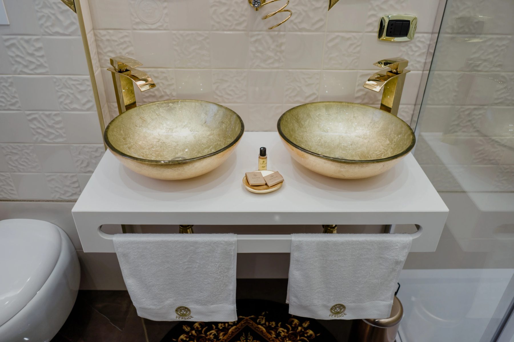 Suite Versace di Miryam House