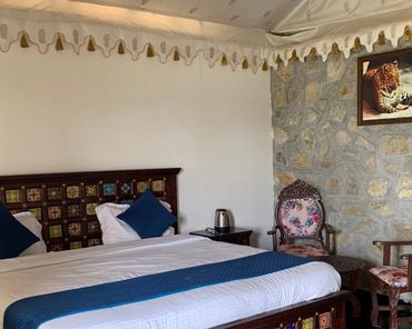 Heritage charm meets luxury comfort! Book your holidays or weekend escape at Jawai Leopard Den Resort and enjoy premium cottage rooms as part of your tailor-made Jawai package.