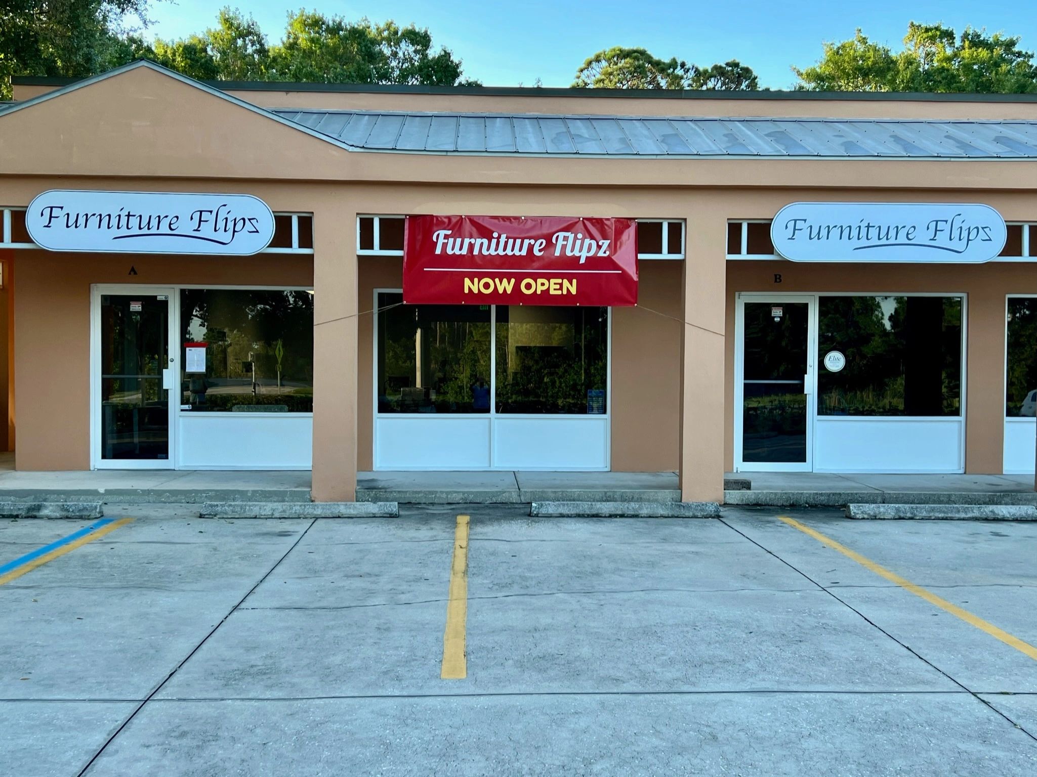 Furniture Flipz New Furniture Store in Sebastian, Florida