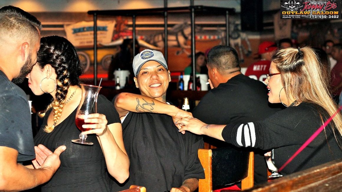 Bar photo 2