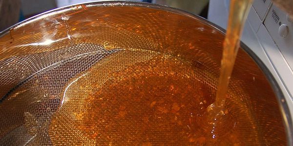 Raw Honey Production