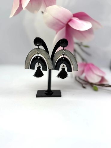 Black white abstract arch earrings