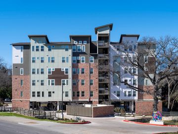 South Central Austin Apartments, Apartments in South Central Austin, Austin Apartments, 78704, ATX