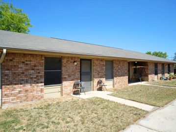 Lockhart Apartments, Apartments in Lockhart Texas, Lockhart Rentals, Lockhart Texas Apartments 