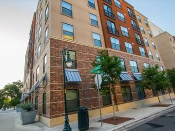 Austin Apartments, Apartments near UT campus, Student Apartments in Austin, UT  shuttle Apartments 