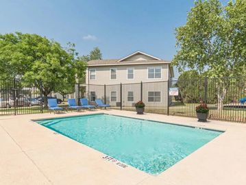 Dripping Springs Apartments, Apartments in Dripping Springs Texas, Dripping springs Rentals
