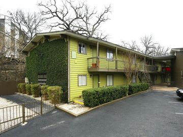 South Central Austin Apartments, Apartments in South Central Austin, Austin Apartments, 78704, ATX