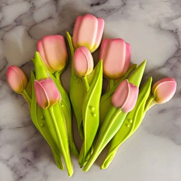 Here's a look at the tulips unwrapped.  :)