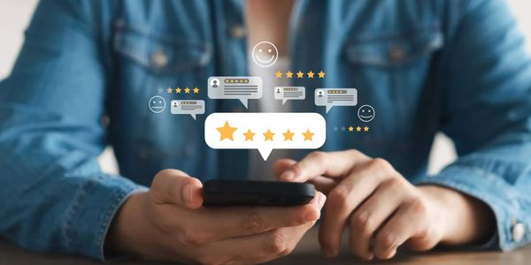 Top-rated 5-star review icon with gold stars