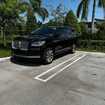 O'hare Limousine SUV