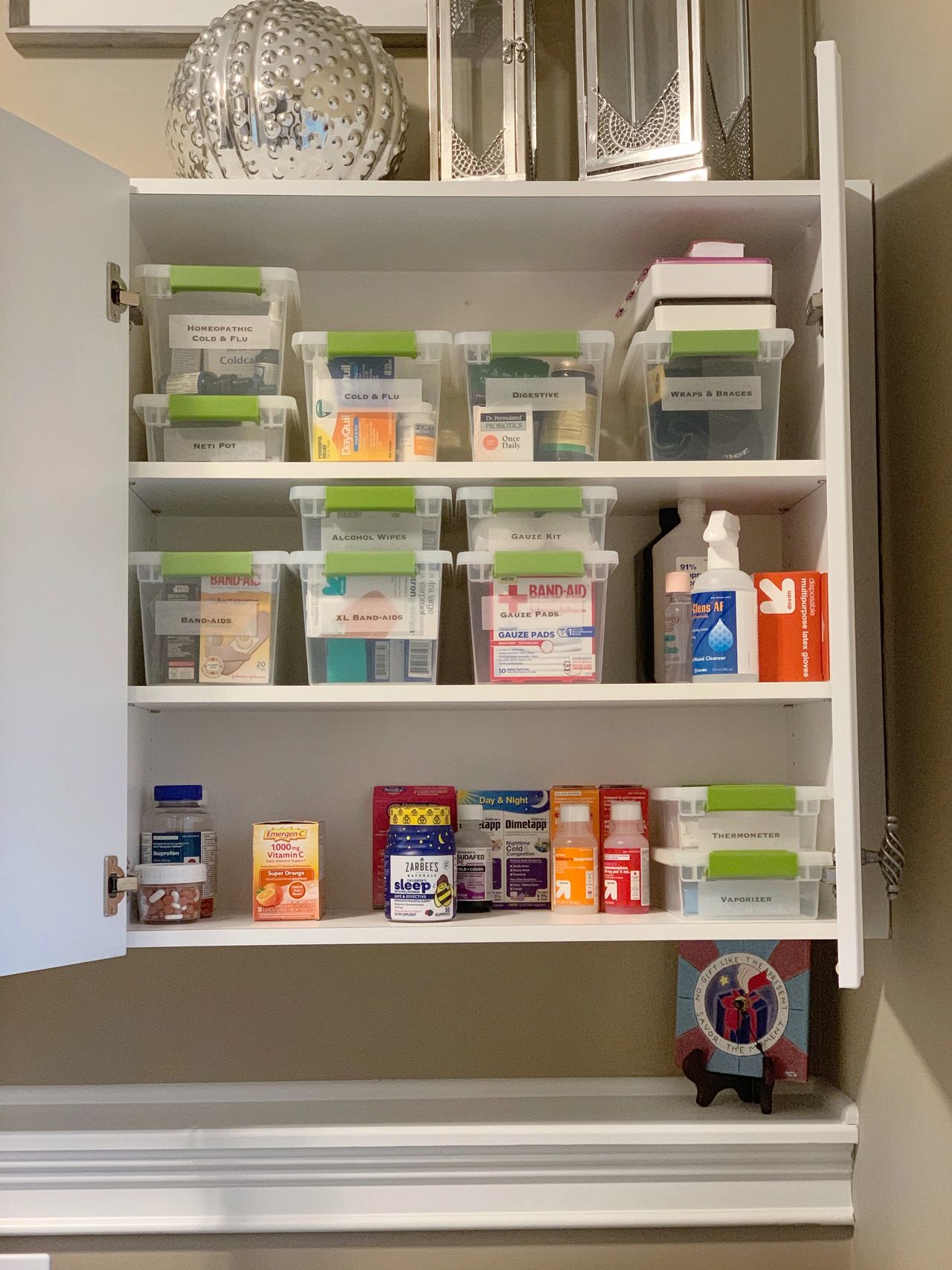 Tip: How I organize my medicine cabinet