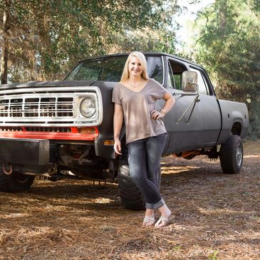 Old Black Dodge/driver: Julie Jernigan (Dalton R Hobbs Photography @drhstudios)