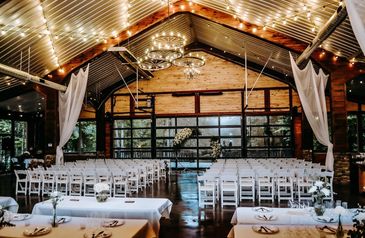 Crystal Forest Venue Cottages Broken Bow, wedding venues Hochatown OK, luxury cabin lodging