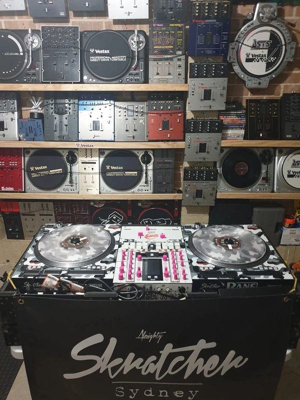 Danjoy DJs