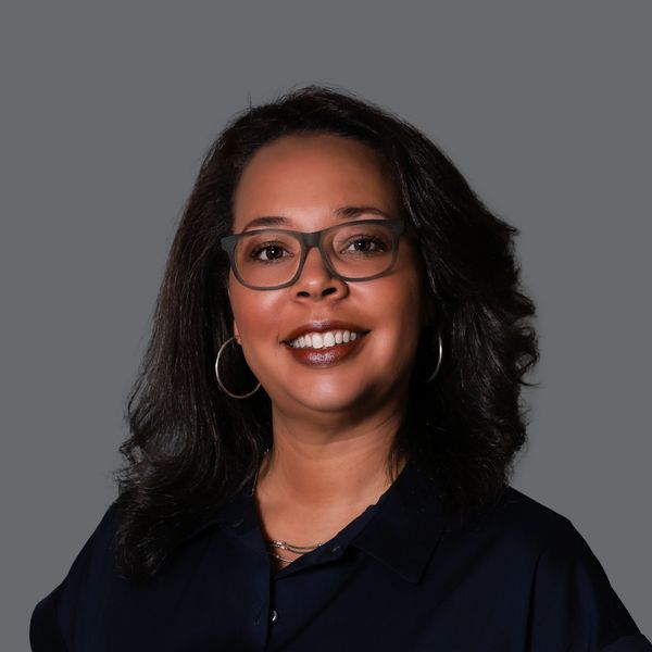 Helena Jenkins professional headshot.