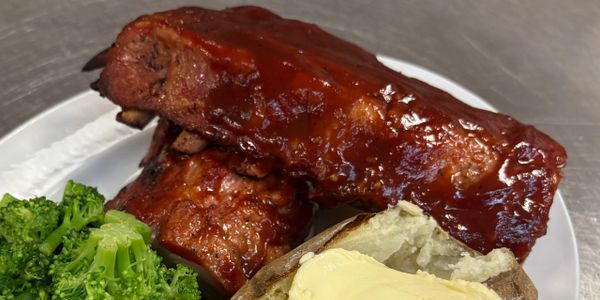Barbeque Restaurant - Fat Eddy's Bar-BQ