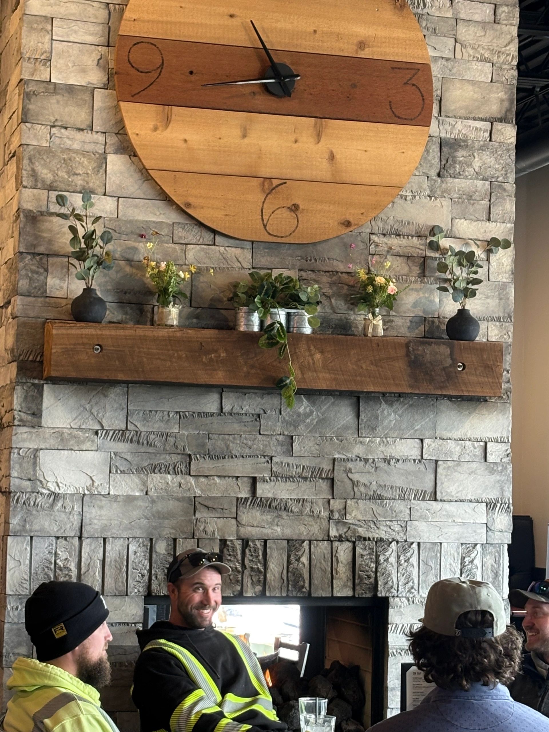 Barbeque Restaurant - Fat Eddy's Bar-BQ