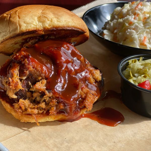 Barbeque Restaurant - Fat Eddy's Bar-BQ