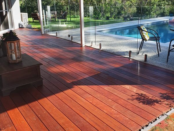 New entertainment area around pool 