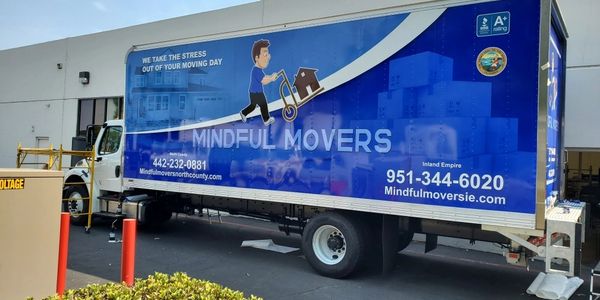 26 foot moving truck. Best movers in the inland empire.
