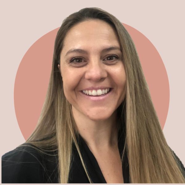 Jodie, certified RTT practitioner and hypnotherapist at Clarity to Thrive in Brisbane