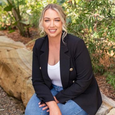 Soft Glam makeup, branding photoshoot, makeup artist, Hawkesbury, Blue Mountains NSW