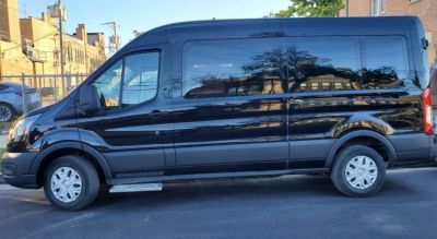Our electric vehicle bus | VisitBronzeville