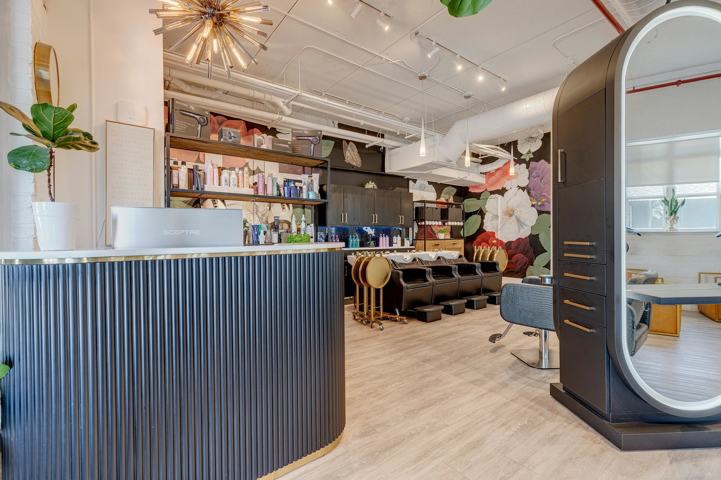 Capricci Ricci Salon