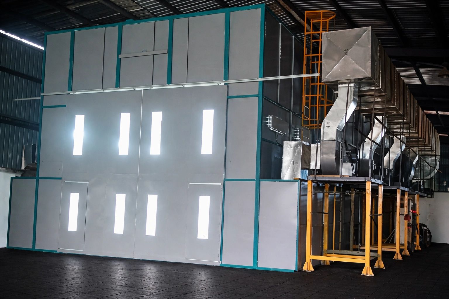 Liquid Painting Plant view 3