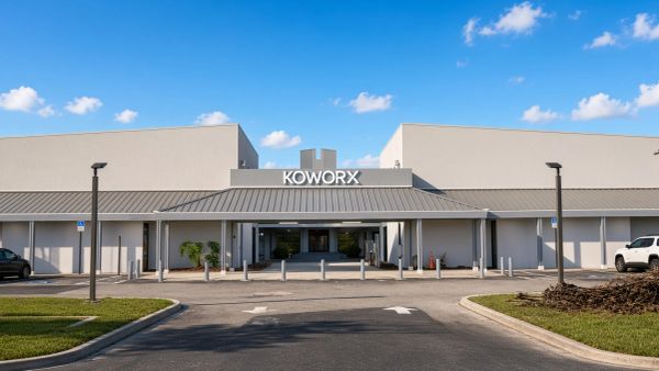 Image of the KOWORX building on the island Venice Florida