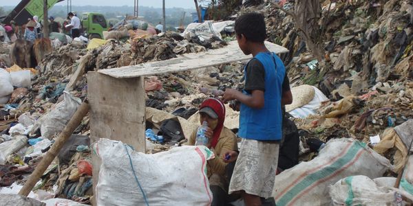 Public health issue of unhealthy environment and child health in Indonesia