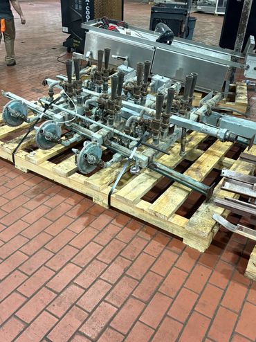 Custom machinery pallet for industrial valve assembly 