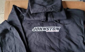 Men's  black pull-over hoodie.