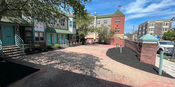 Commercial landscaping
