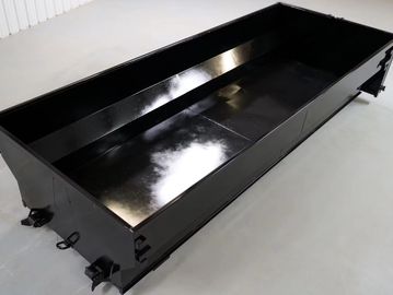 An empty 11 yard dumpster available or rent. Junk Removal available.