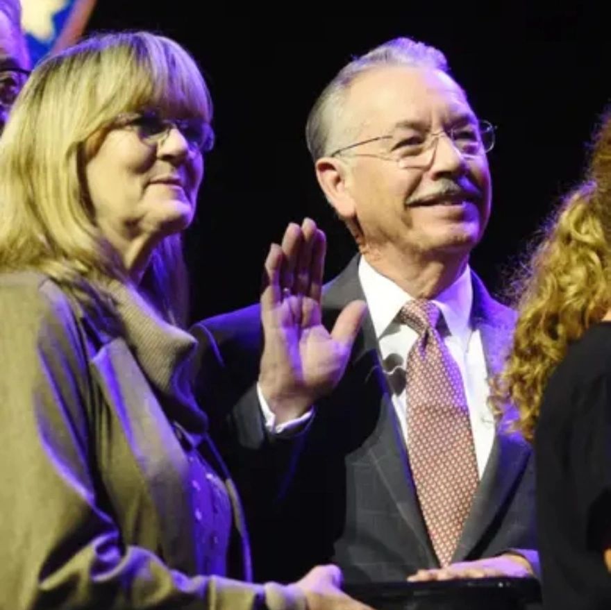 Jim and Janet Taliaferro pictured during the 2022 swearing-in ceremony.